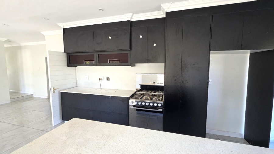 To Let 3 Bedroom Property for Rent in Estate D Afrique North West
